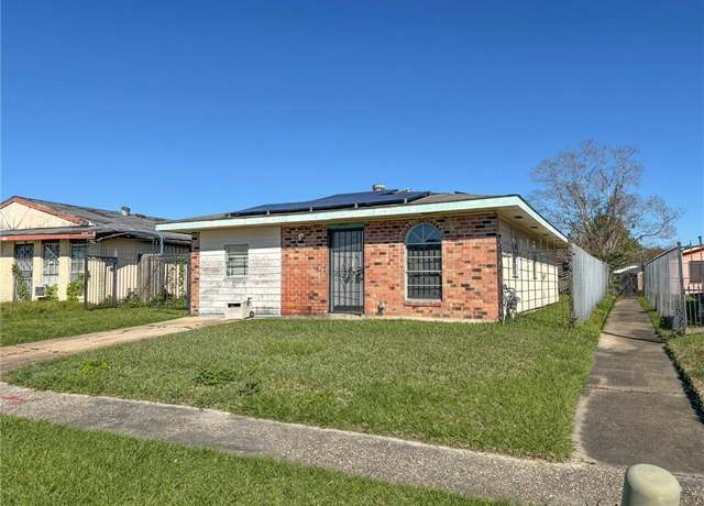 Property at 7575 Shorewood Blvd, New Orleans, LA 70128, 3 beds, 1 bath