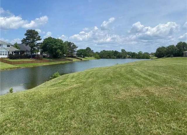 Property at 28 Oak Tree Dr, Slidell, LA 70458