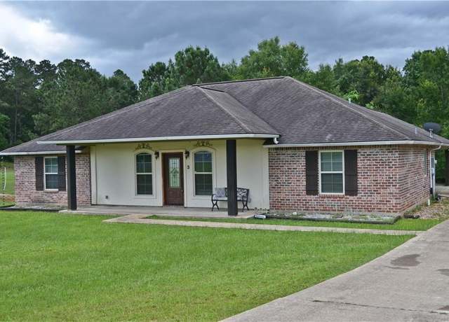 Property at 332 Nickel Loop, Pineville, LA 71360, 3 beds, 2 baths
