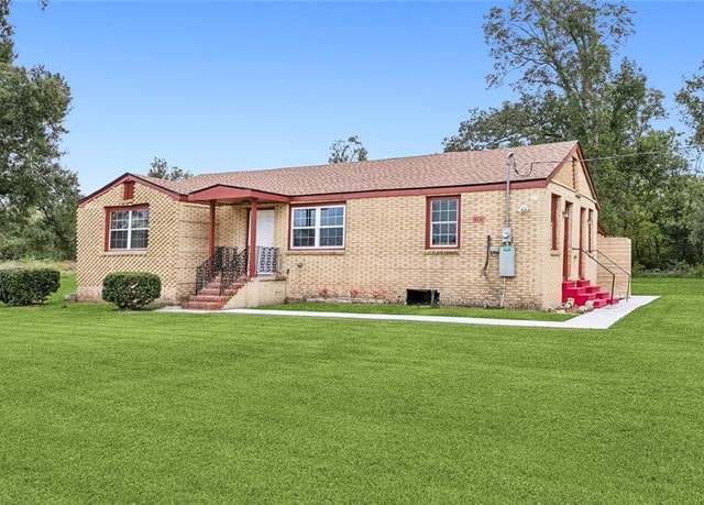 Property at 700 Vans Ln, Destrehan, LA 70047, 3 beds, 1 bath