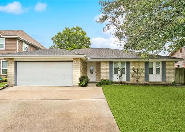 Property at 422 Eden Isles Blvd, Slidell, LA 70458, 3 beds, 2 baths