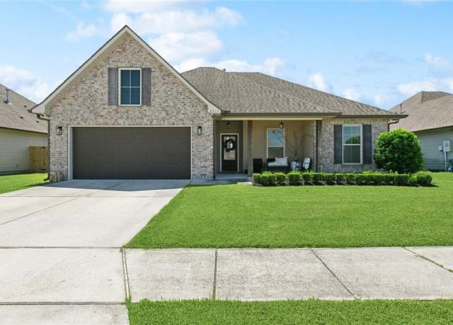 Property at 6983 Cyprus Bark Dr, Marrero, LA 70072, 4 beds, 2 baths