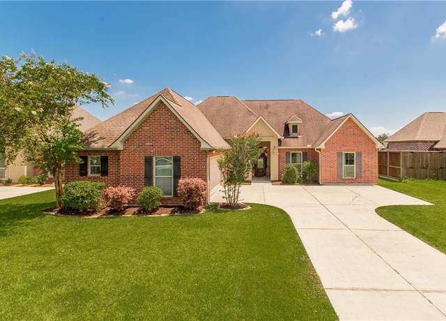 Property at 39397 Oceanview Ave, Prairieville, LA 70769, 4 beds, 2 baths