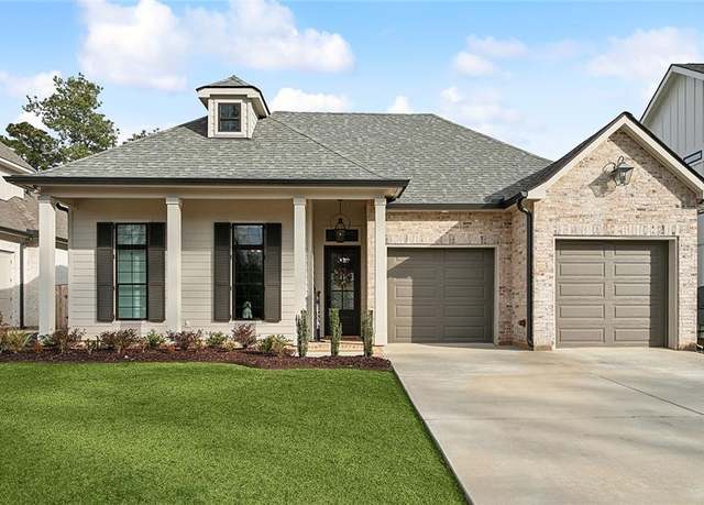 Property at 1161 Delta Ln, Covington, LA 70433, 4 beds, 2.5 baths