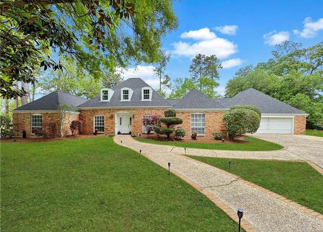 Property at 130 Carlisle Ct, Slidell, LA 70458, 4 beds, 3.5 baths