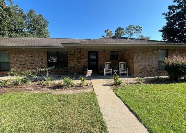 Property at 302 Pecan St, Amite, LA 70422, 3 beds, 2.5 baths