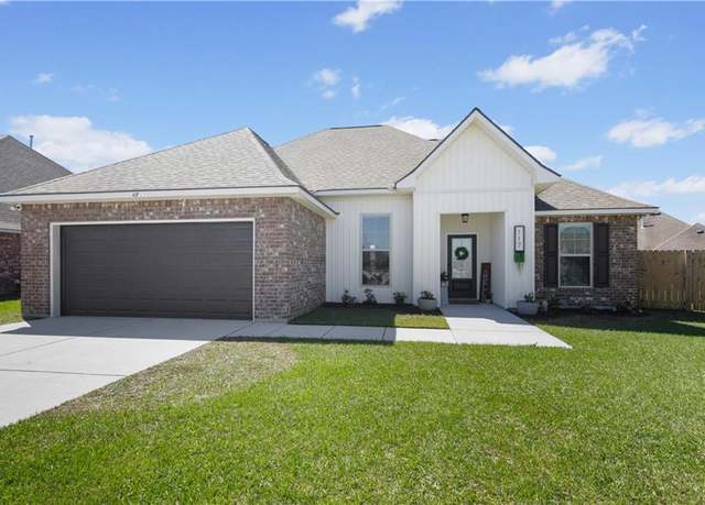 Property at 117 Rail Way, Thibodaux, LA 70301, 3 beds, 2 baths
