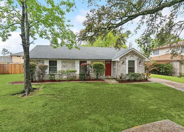 Property at 2311 Easter Ln, New Orleans, LA 70114, 3 beds, 2 baths