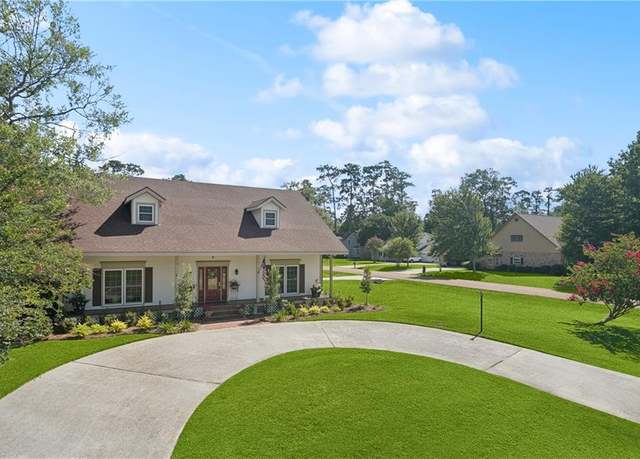 Property at 925 Winona Dr, Mandeville, LA 70471, 5 beds, 2.5 baths