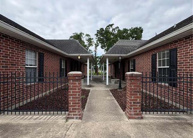 Property at 100-106 Louisa Dr, Thibodaux, LA 70301, 10 beds, 7 baths