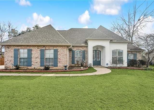 Property at 28474 Rose Oak St, Ponchatoula, LA 70454, 4 beds, 2.5 baths