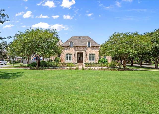 Property at 9291 Pebble Beach Cir, Denham Springs, LA 70726, 6 beds, 4 baths