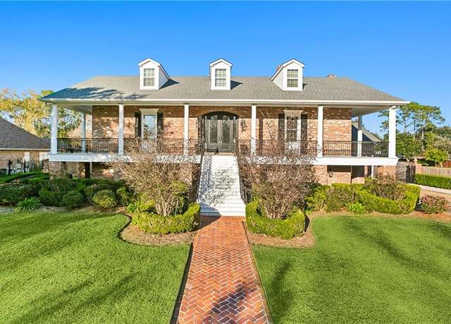 Property at 67 Elmwood Dr, Destrehan, LA 70047, 5 beds, 5.5 baths