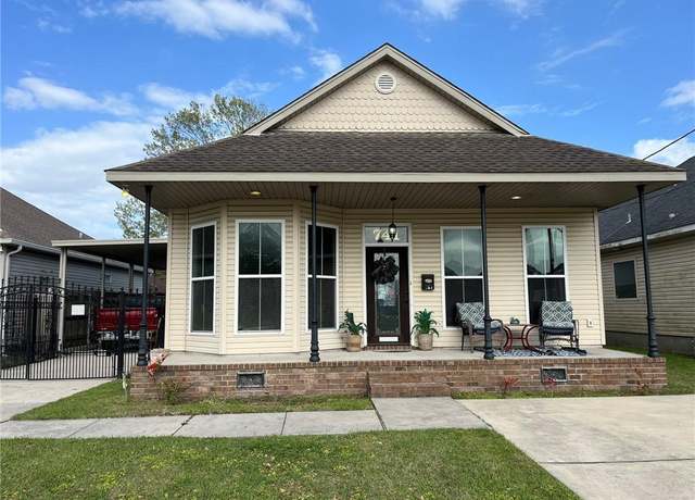 Property at 741 Barataria Blvd, Marrero, LA 70072, 3 beds, 2 baths