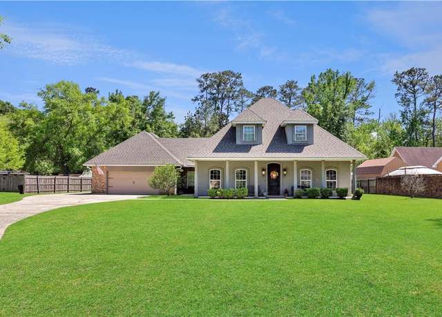 Property at 102 Palm Swift Dr, Slidell, LA 70461, 4 beds, 2.5 baths