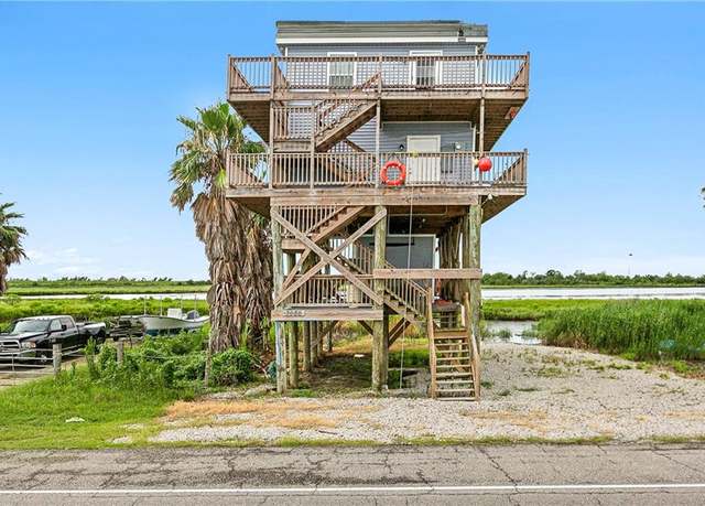 Property at 3030 Ridgeway Blvd, New Orleans, LA 70129, 2.5 baths
