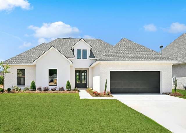 Property at 2025 White Dove Dr, Madisonville, LA 70447, 4 beds, 2 baths
