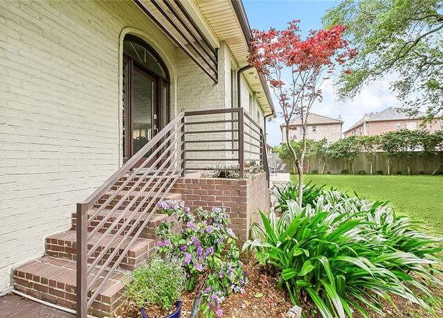Property at 405 14th St, New Orleans, LA 70124, 3 beds, 2.5 baths