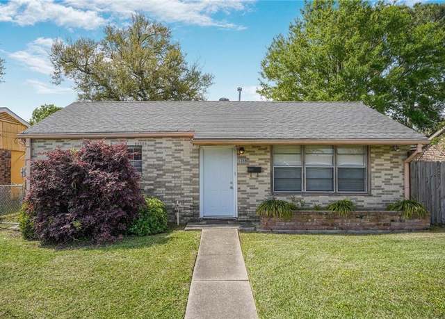 Property at 1208 Maine Ave, Kenner, LA 70062, 3 beds, 2 baths