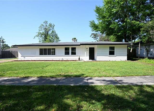 Property at 212 Fairfax Pl, New Orleans, LA 70131, 4 beds, 2 baths