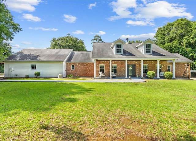 Property at 23375 Lowe Davis Rd, Covington, LA 70435, 5 beds, 4.5 baths