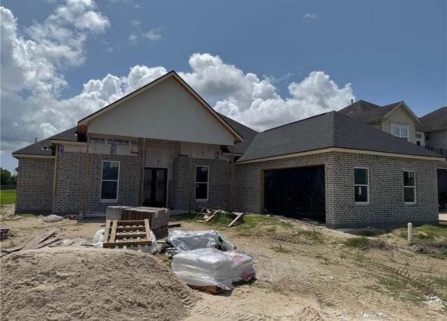 Property at 128 Heron Dr, Westwego, LA 70094, 4 beds, 3 baths
