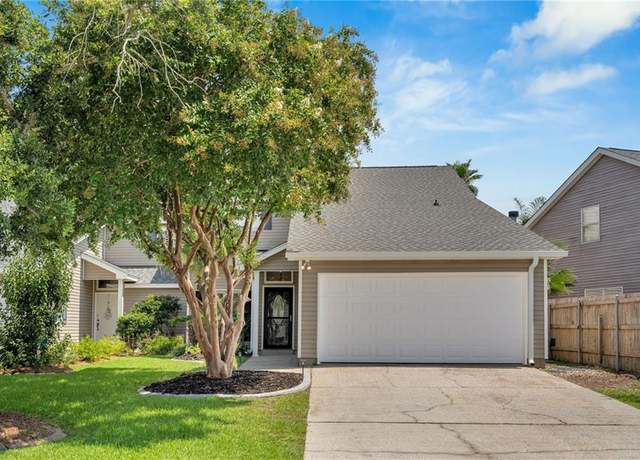 Property at 1285 Marina Drive Dr, Slidell, LA 70458, 3 beds, 2.5 baths