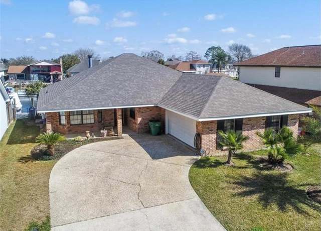 Property at 419 Charles Ct, Slidell, LA 70458, 4 beds, 2.5 baths