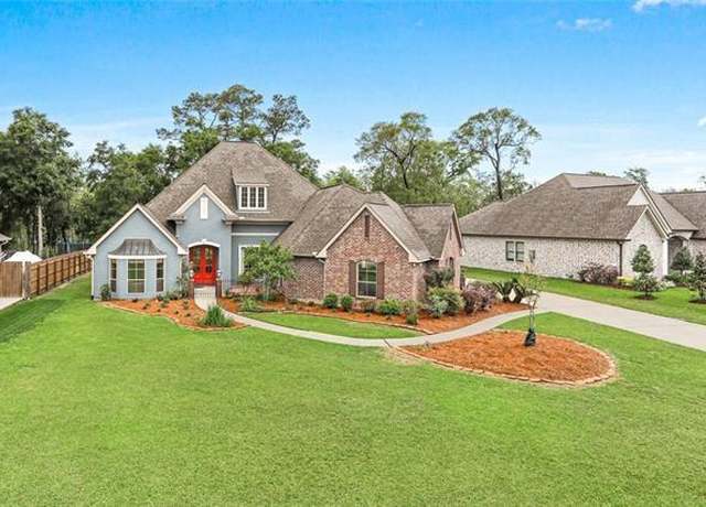 Property at 605 Dockside Dr, Slidell, LA 70461, 4 beds, 3.5 baths