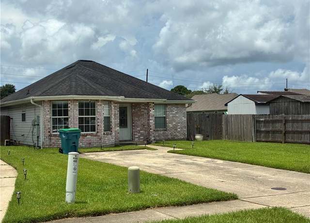 Property at 3110 Tyla Ct, Harvey, LA 70058, 3 beds, 2 baths