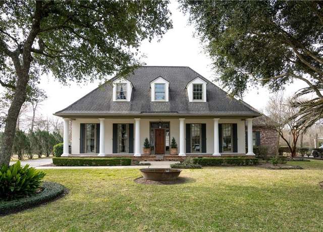 Property at 122 English Turn Dr, New Orleans, LA 70131, 4 beds, 3.5 baths