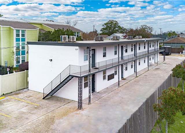 Property at 529 Central Ave, Jefferson, LA 70121, 10 beds, 10 baths