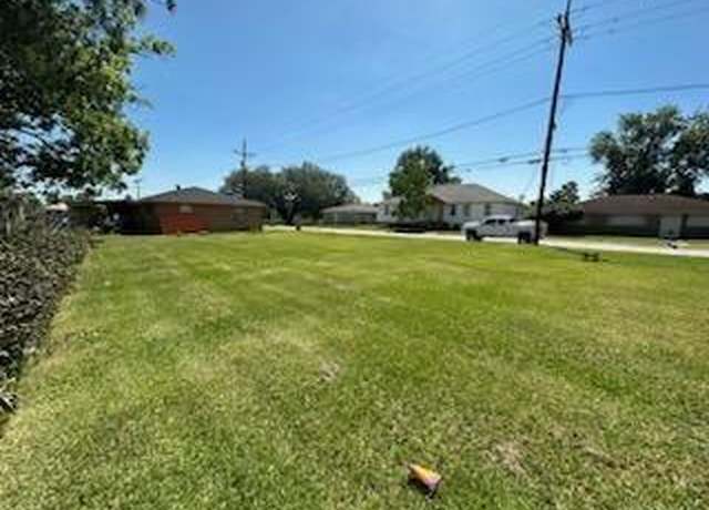 Property at 2608 Guerra Dr, Violet, LA 70092