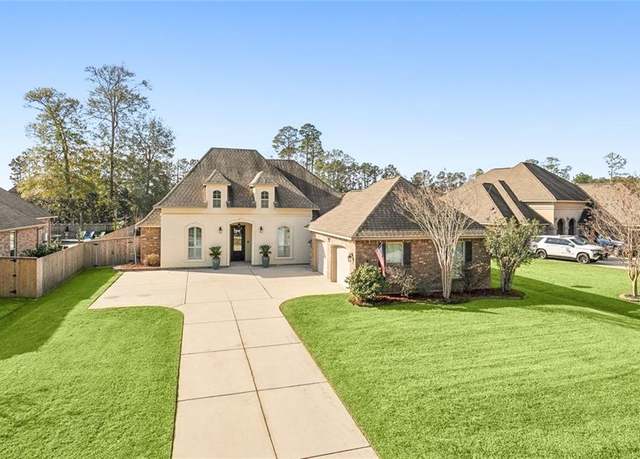 Property at 1637 Orchard Dr, Covington, LA 70433, 4 beds, 3 baths