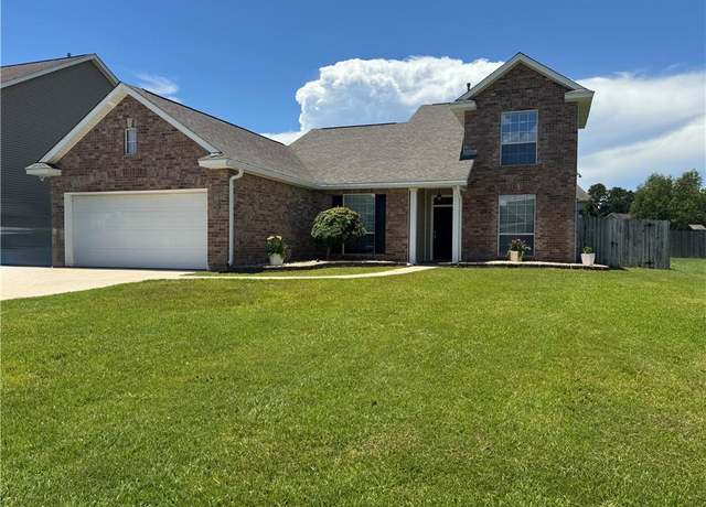 Property at 533 Moore Blvd, Covington, LA 70433, 4 beds, 2.5 baths
