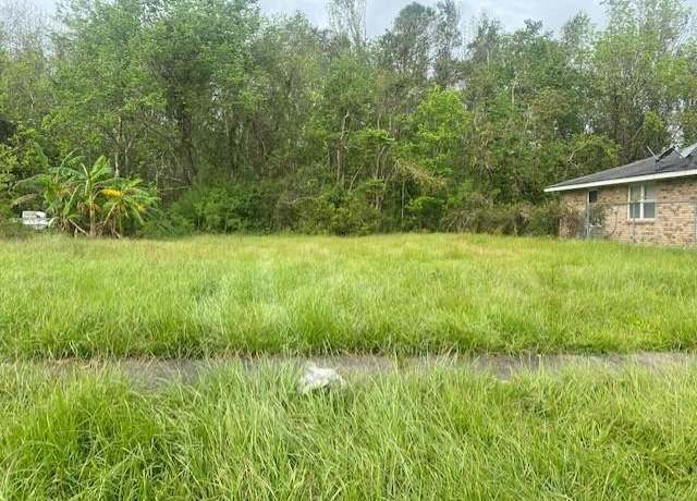 Property at 1820 Heights Dr, St Bernard, LA 70085