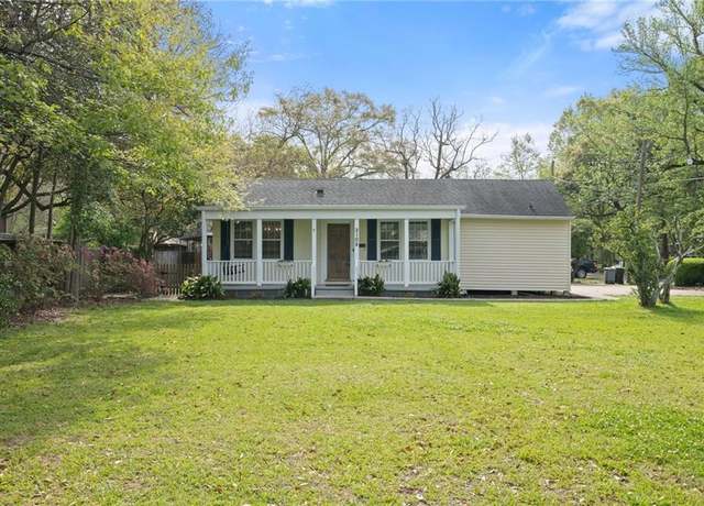 Property at 2108 Cherrydale Ave, Baton Rouge, LA 70808, 3 beds, 2.5 baths