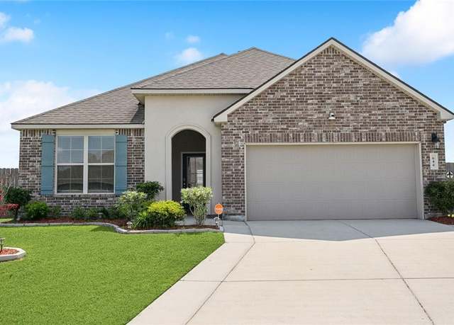 Property at 644 Cat Island Ct, Slidell, LA 70461, 4 beds, 2 baths