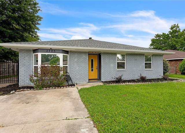 Property at 1705 Greenwood Dr, La Place, LA 70068, 4 beds, 2 baths