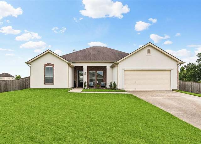 Property at 9517 Laurel Oak Ln, Waggaman, LA 70094, 4 beds, 2 baths