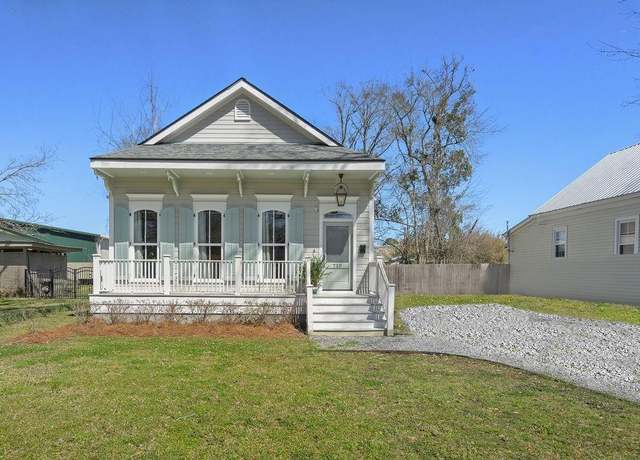 Property at 710 W 25th Ave, Covington, LA 70433, 3 beds, 2 baths