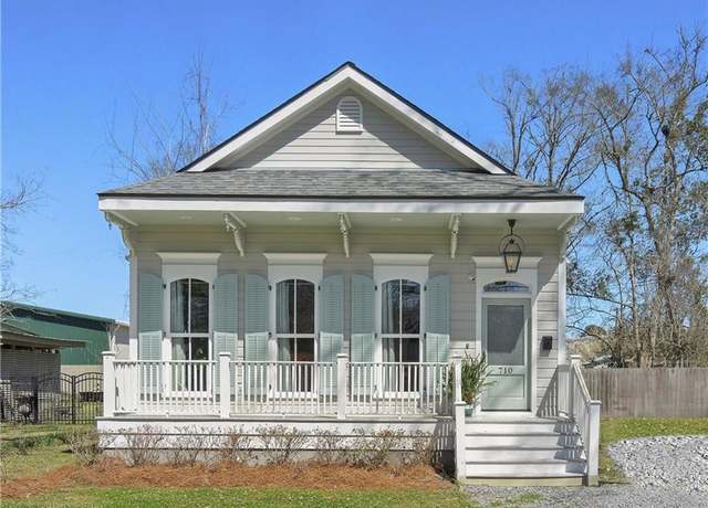 Property at 710 W 25th Ave, Covington, LA 70433, 3 beds, 2 baths