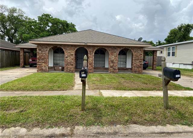 Property at 7110 12 Boston Dr, New Orleans, LA 70127, 5 beds, 3 baths