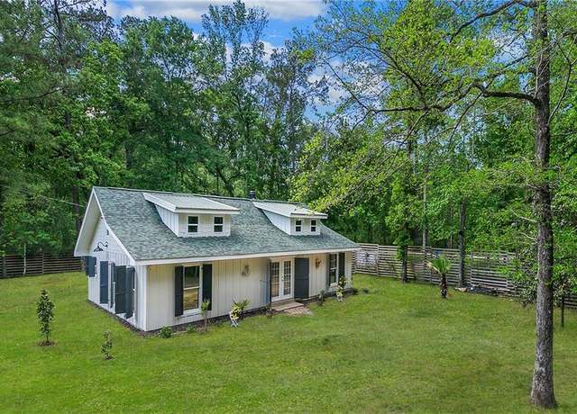 Property at 72315 Kustenmacher Rd, Abita Springs, LA 70420, 3 beds, 2.5 baths