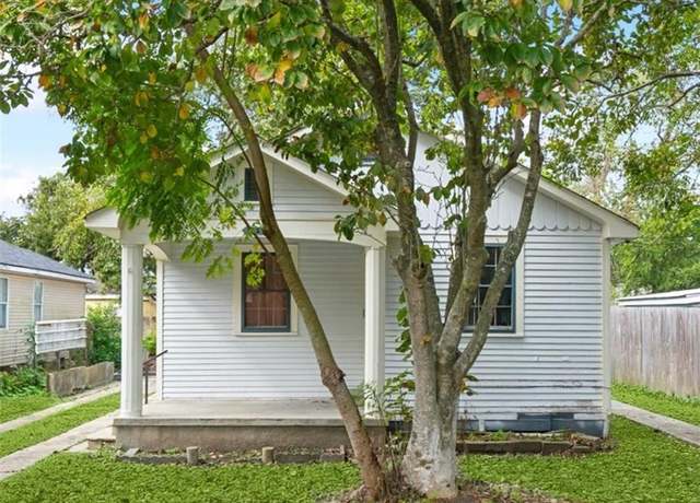 Property at 1229 Farragut St, New Orleans, LA 70114, 2 beds, 2 baths