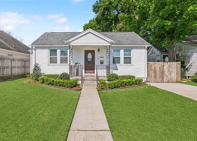 Property at 644 Elmeer Ave, Metairie, LA 70005, 3 beds, 2 baths