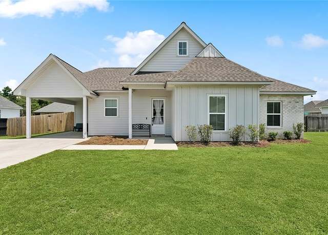 Property at 20039 Kenny Ln, Covington, LA 70435, 3 beds, 2 baths