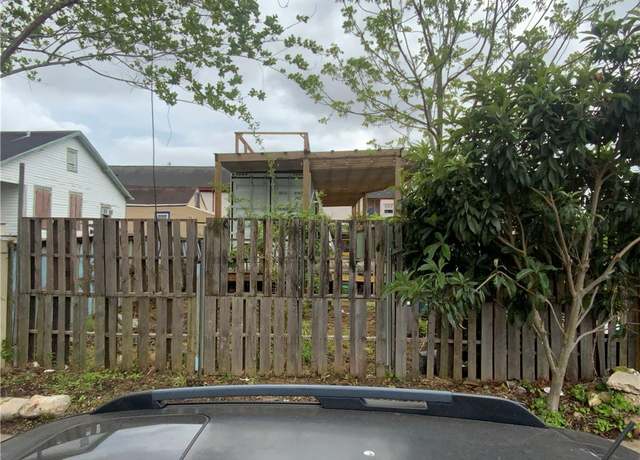 Property at 2358 Urquhart St, New Orleans, LA 70117