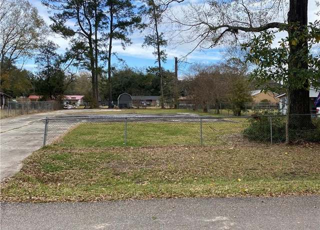Property at 120 Manor Dr, Ponchatoula, LA 70454