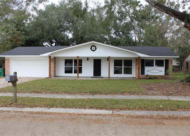 Property at 1436 Sunset Drive Dr, Slidell, LA 70460, 3 beds, 2 baths